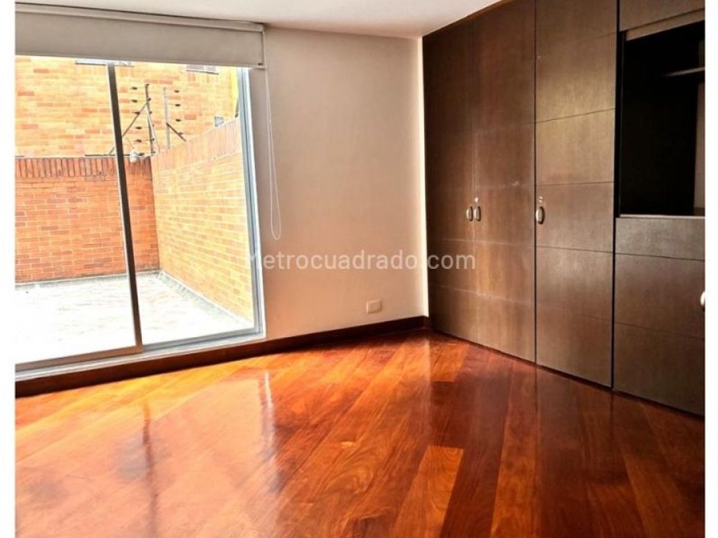Apartamento de 3 alcobas en venta en Santa Paula, Bogotá, 138 m² · foto 11 de 16