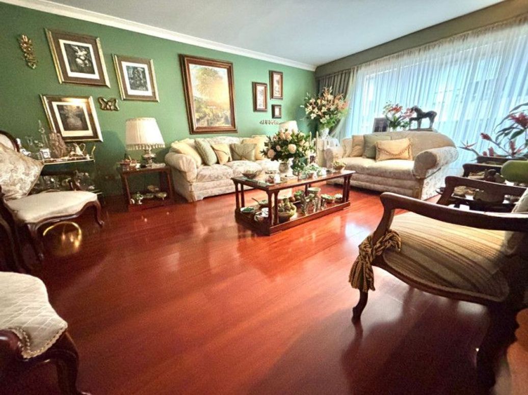 Apartamento de 3 alcobas en venta en San Patricio, Bogotá, 155 m² · foto 5 de 20