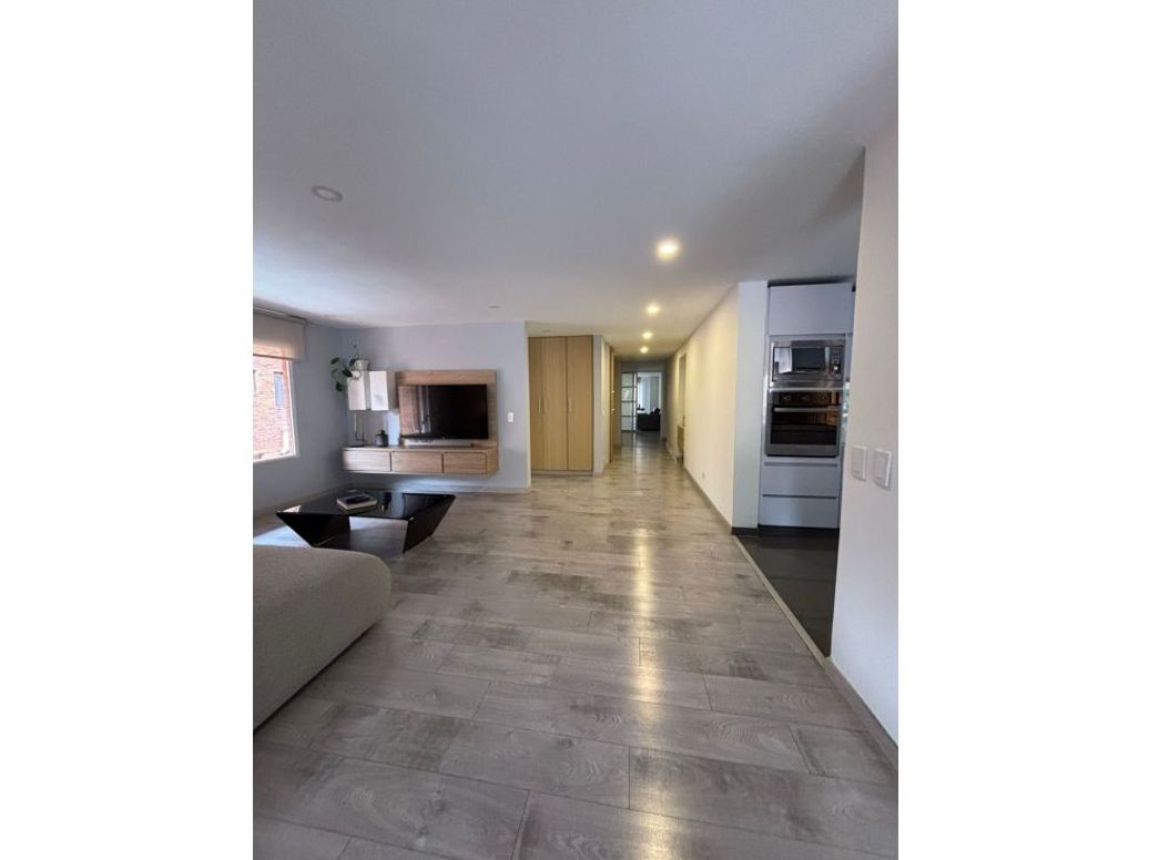 Apartamento de 3 alcobas en venta en Chicó Norte, Bogotá, 225 m² · foto 2 de 16