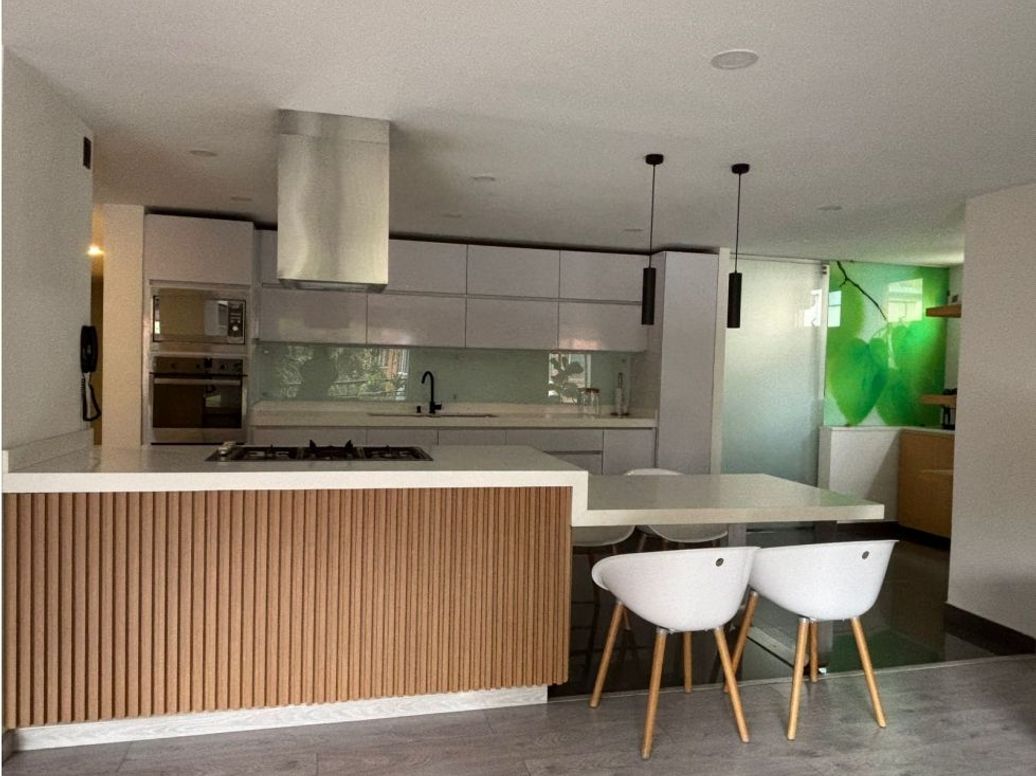 Apartamento de 3 alcobas en venta en Chicó Norte, Bogotá, 225 m² · foto 4 de 16