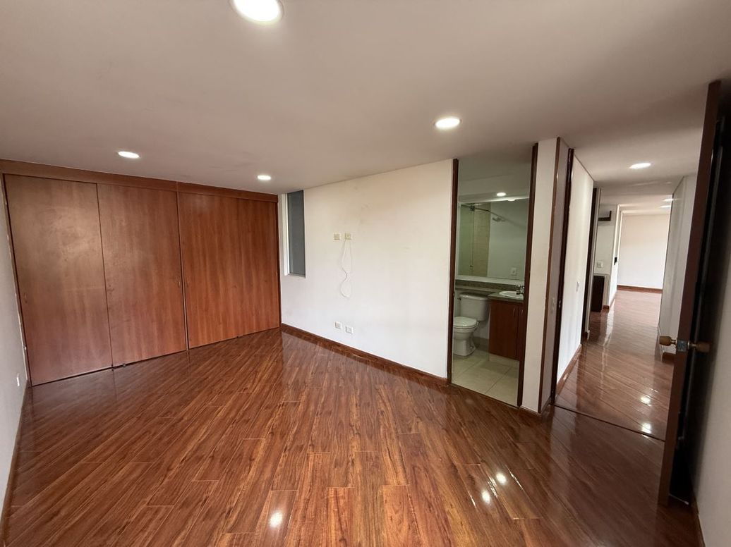 Apartamento de 3 alcobas en venta en Verbenal, Bogotá, 86 m² · foto 13 de 20