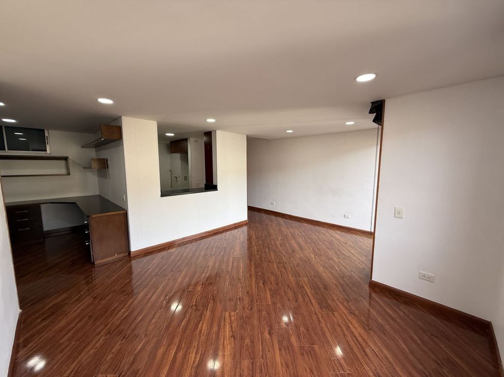 Apartamento de 3 alcobas en venta en Verbenal, Bogotá, 86 m² · foto 10 de 20