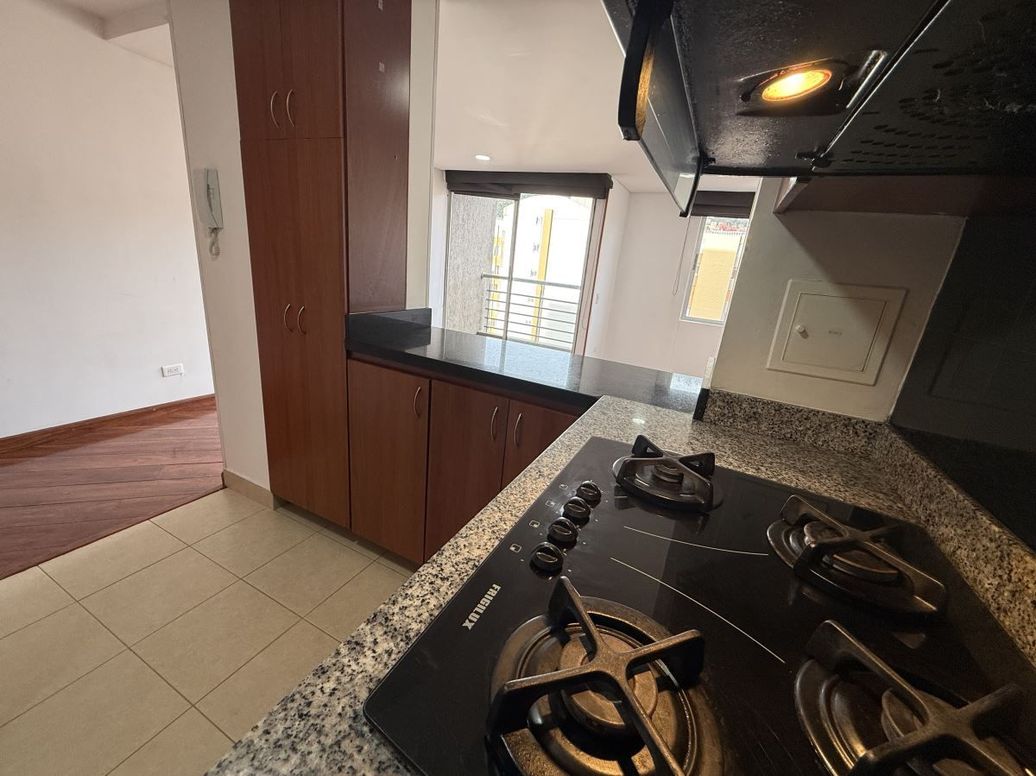 Apartamento de 3 alcobas en venta en Verbenal, Bogotá, 86 m² · foto 8 de 20