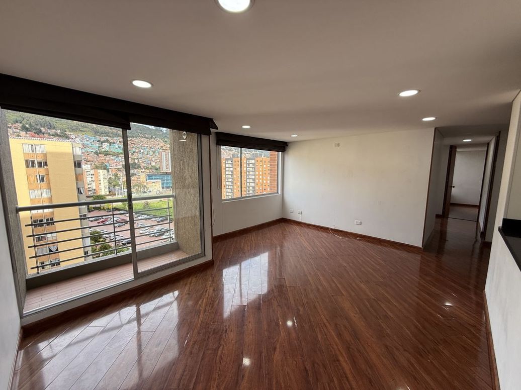 Apartamento de 3 alcobas en venta en Verbenal, Bogotá, 86 m² · foto 2 de 20