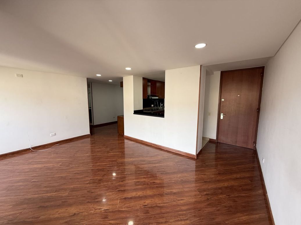 Apartamento de 3 alcobas en venta en Verbenal, Bogotá, 86 m² · foto 4 de 20