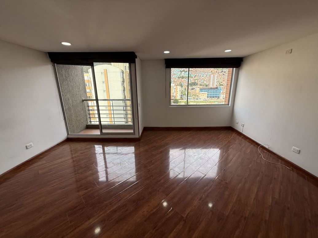 Apartamento de 3 alcobas en venta en Verbenal, Bogotá, 86 m² · foto 3 de 20