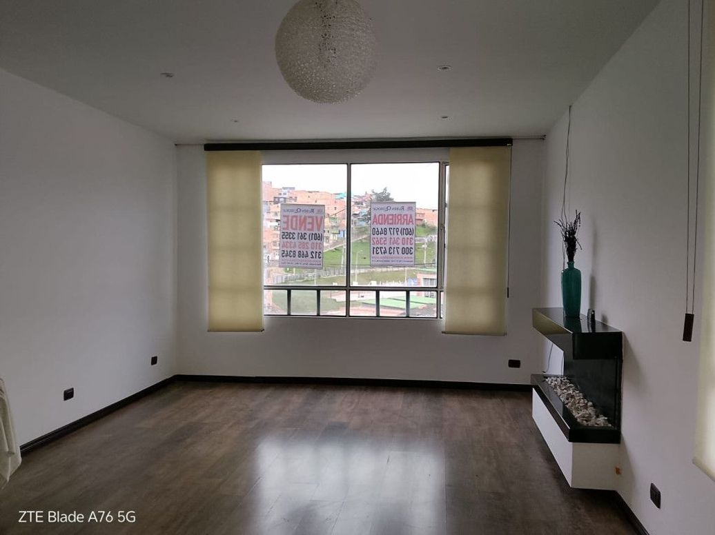 Casa de 5 alcobas en venta en Serranias, Bogotá, 200 m² · foto 11 de 20