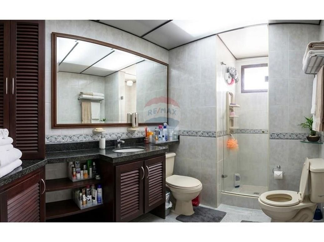 Casa de 5 alcobas en venta en Puente Largo, Bogotá, 243 m² · foto 11 de 20
