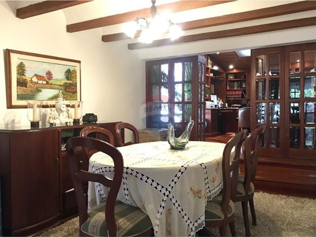 Casa de 5 alcobas en venta en Puente Largo, Bogotá, 243 m² · foto 18 de 20