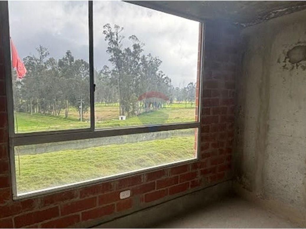 Apartamento de 2 alcobas en venta en Ub La Esperanza, Bogotá, 39 m² · foto 3 de 9