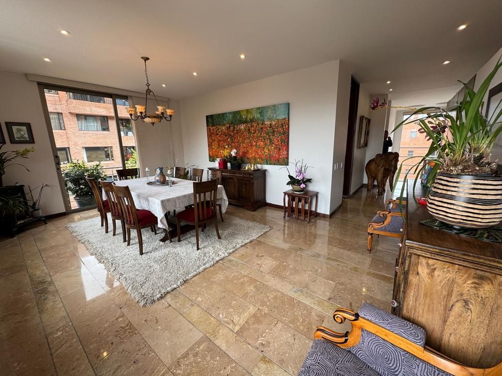 Apartamento de 3 alcobas en arriendo en El Refugio, Bogotá, 360 m² · foto 5 de 20