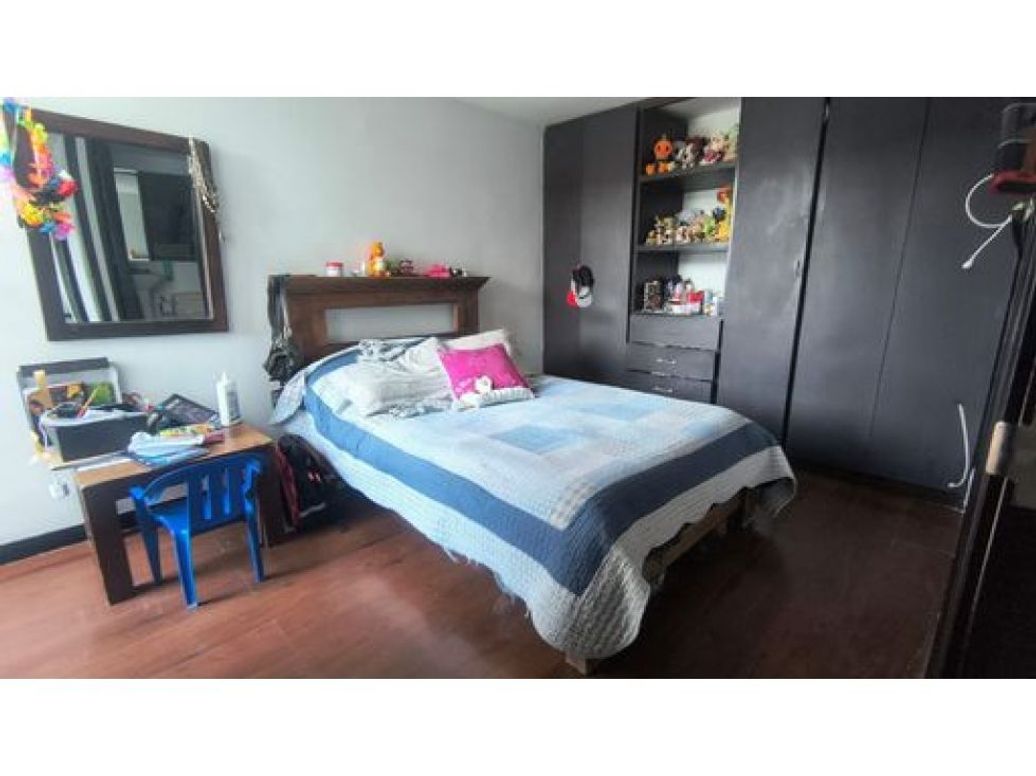 Apartamento de 3 alcobas en venta en Hayuelos, Bogotá, 50 m² · foto 9 de 12