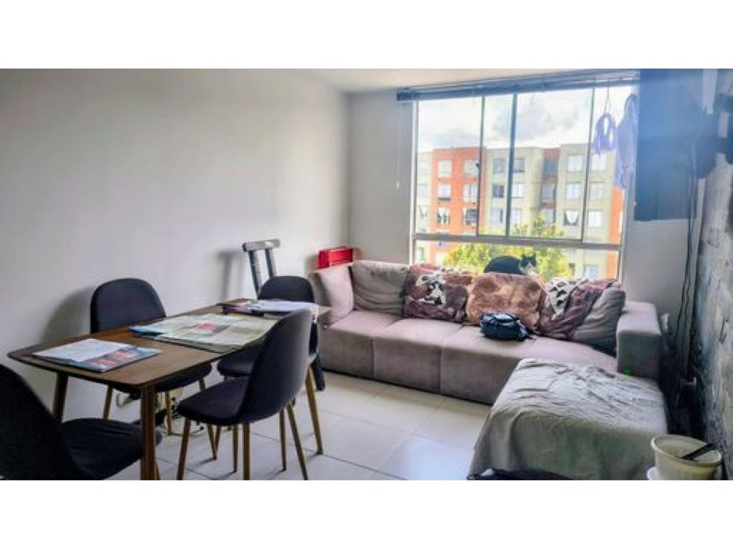 Apartamento de 3 alcobas en venta en Hayuelos, Bogotá, 50 m² · foto 11 de 12