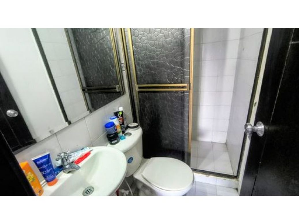 Apartamento de 3 alcobas en venta en Hayuelos, Bogotá, 50 m² · foto 7 de 12