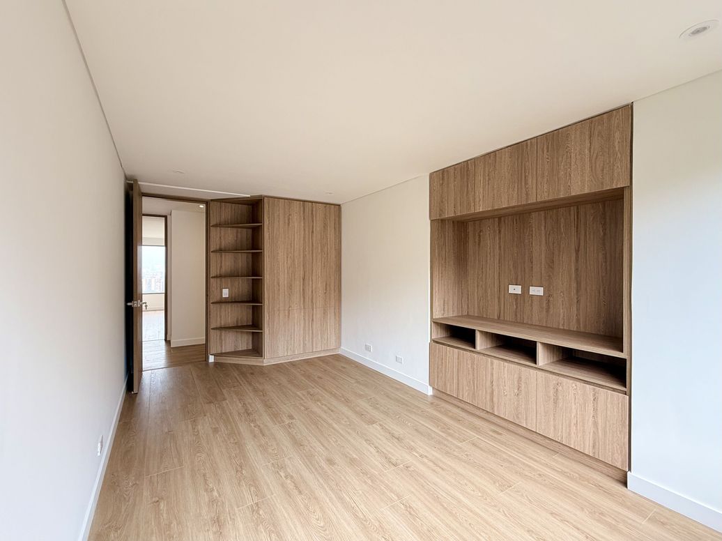 Apartamento de 4 alcobas en venta en Niza Suba, Bogotá, 298 m² · foto 12 de 20