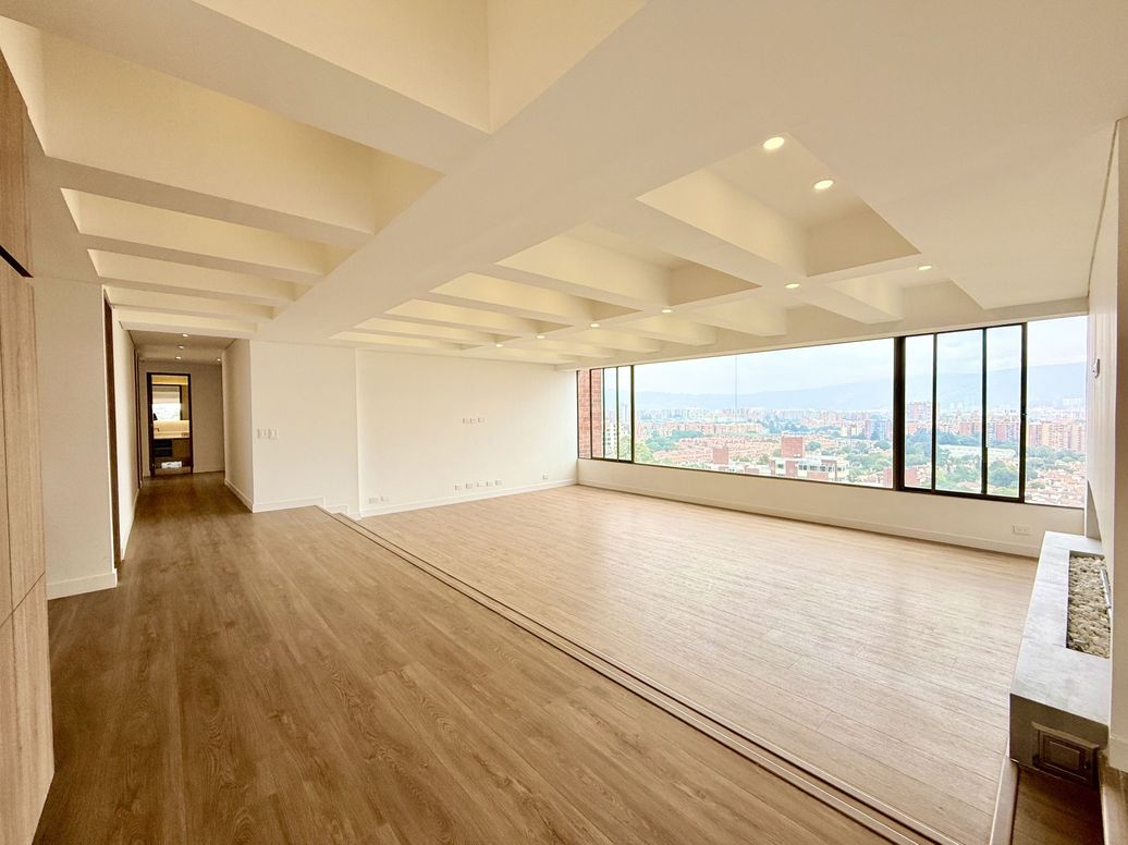 Apartamento de 4 alcobas en venta en Niza Suba, Bogotá, 298 m² · foto 4 de 20