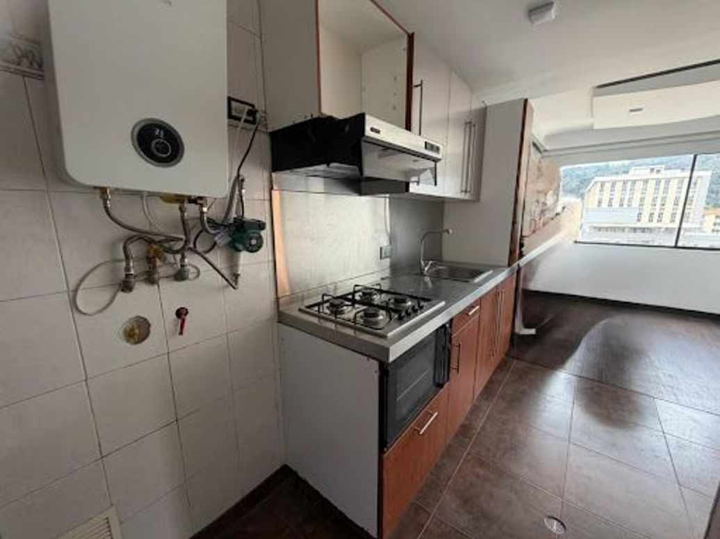 Apartamento de 1 alcoba en venta en Chicó Reservado, Bogotá, 68 m² · foto 9 de 20