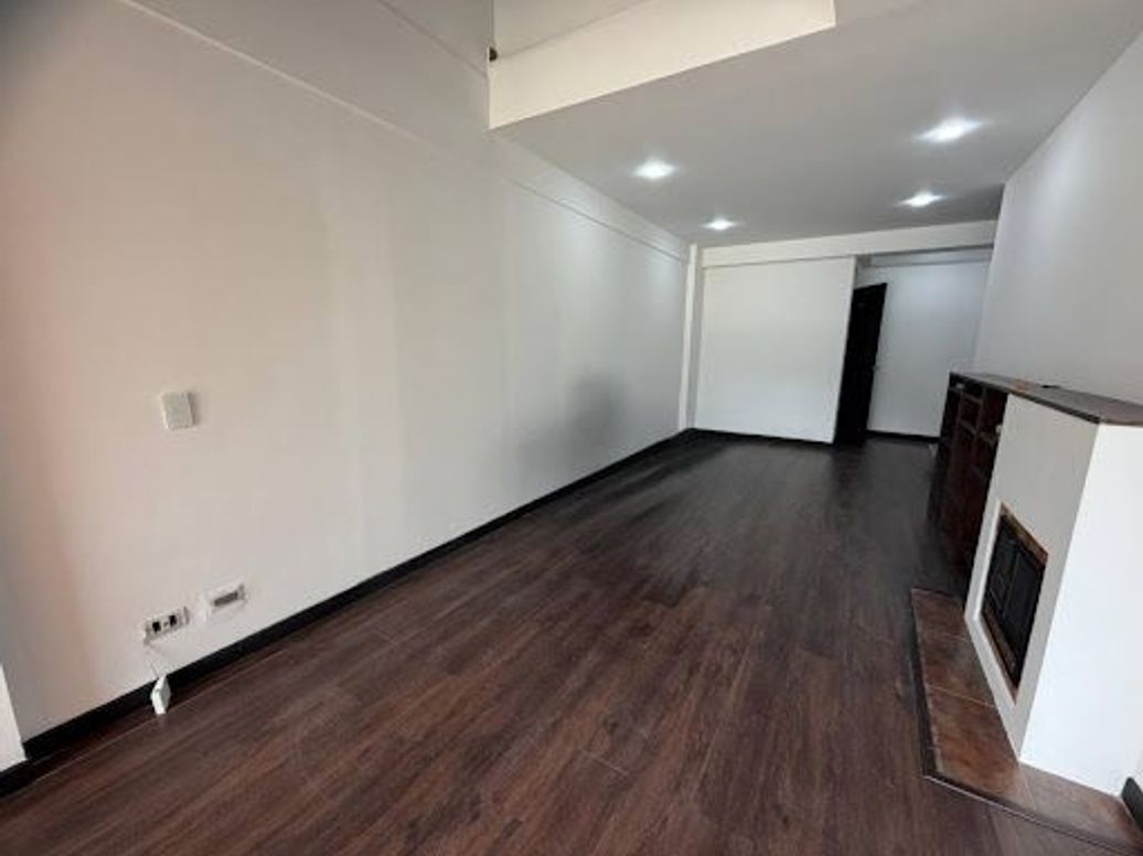 Apartamento de 1 alcoba en venta en Chicó Reservado, Bogotá, 68 m² · foto 10 de 20