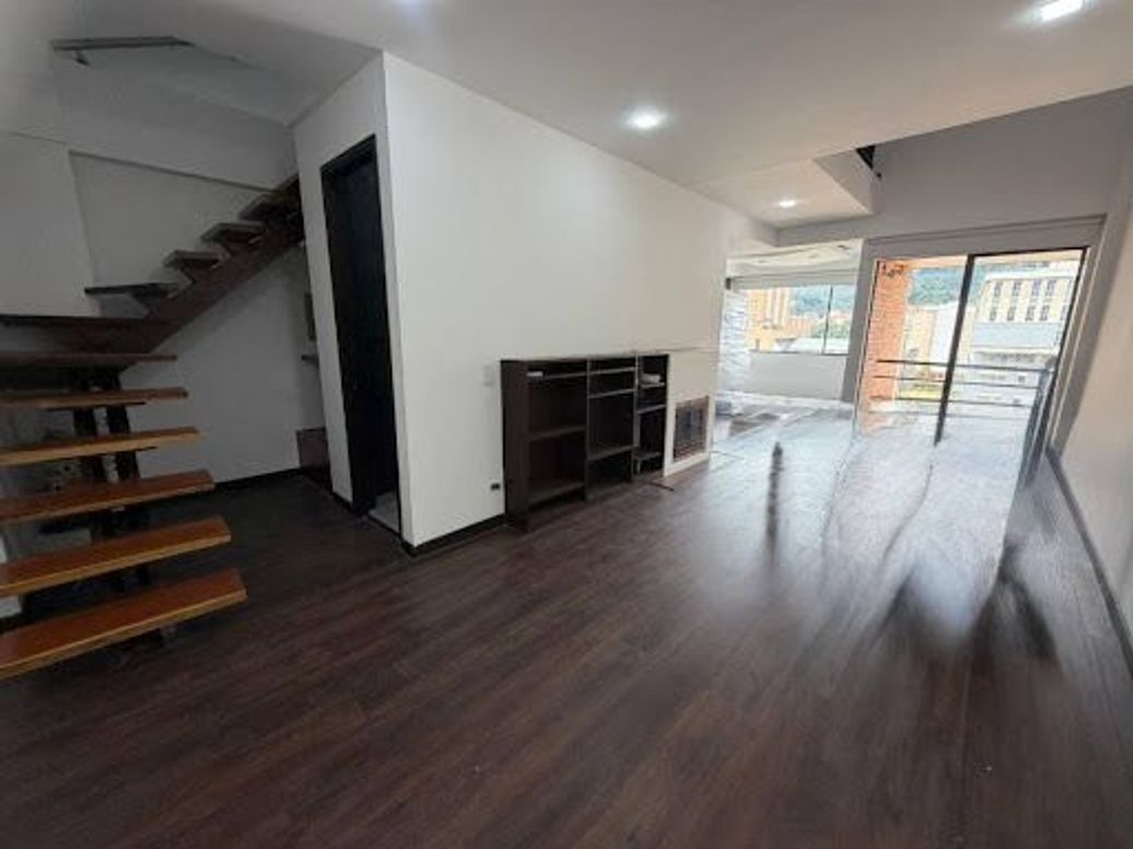 Apartamento de 1 alcoba en venta en Chicó Reservado, Bogotá, 68 m² · foto 4 de 20