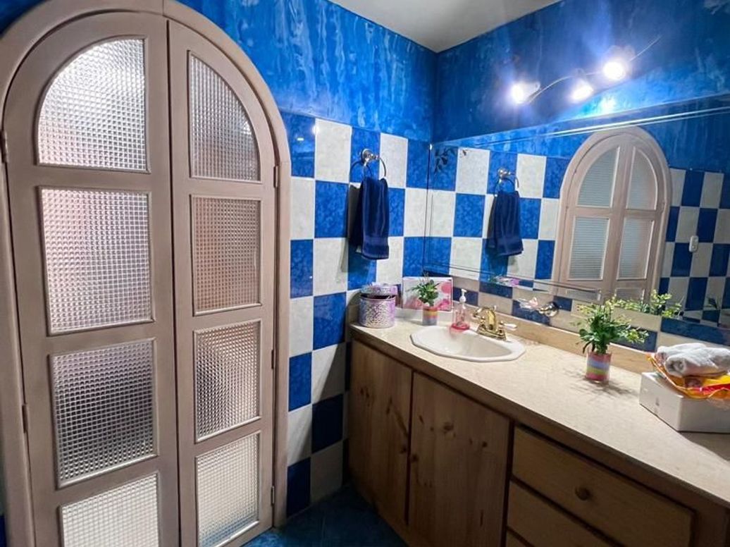 Casa de 3 alcobas en venta en Jorge Eliécer Gaitán, Bogotá, 586 m² · foto 9 de 12