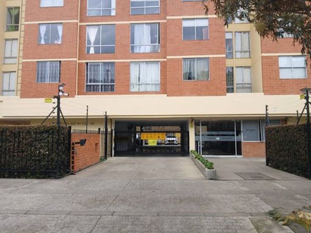 Apartamento de 2 alcobas en venta en San Antonio Norte, Bogotá, 47 m² · foto 2 de 20