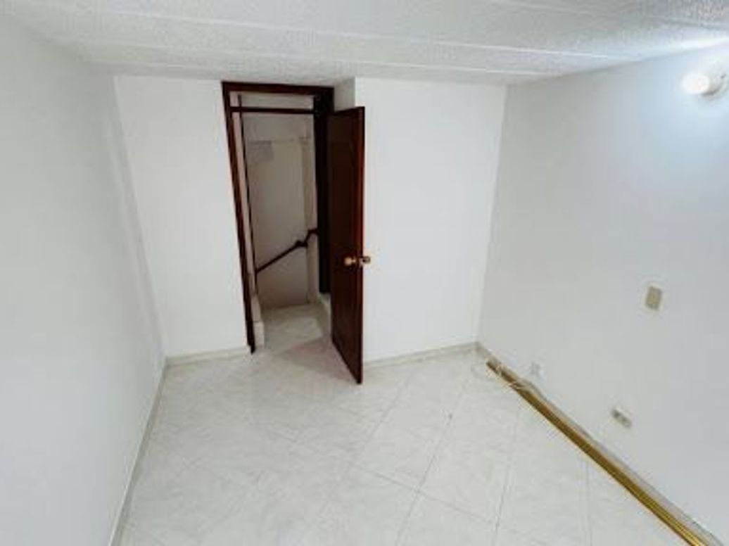Casa de 2 alcobas en venta en La Fontana, Bogotá, 47 m² · foto 12 de 20