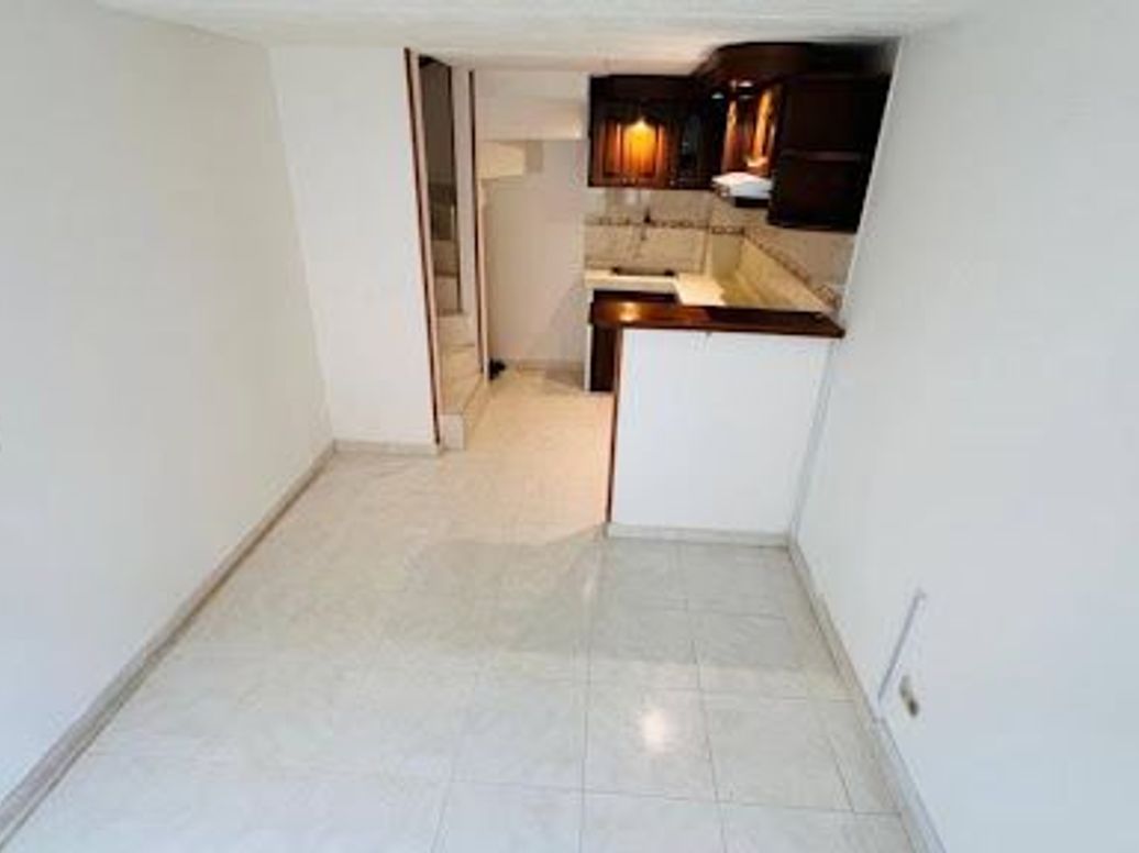Casa de 2 alcobas en venta en La Fontana, Bogotá, 47 m² · foto 3 de 20