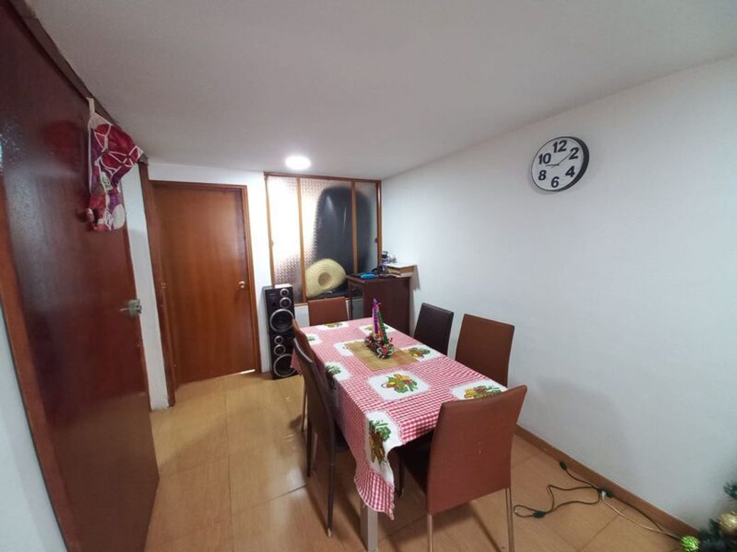 Casa de 5 alcobas en venta en Versalles, Bogotá, 154 m² · foto 6 de 20