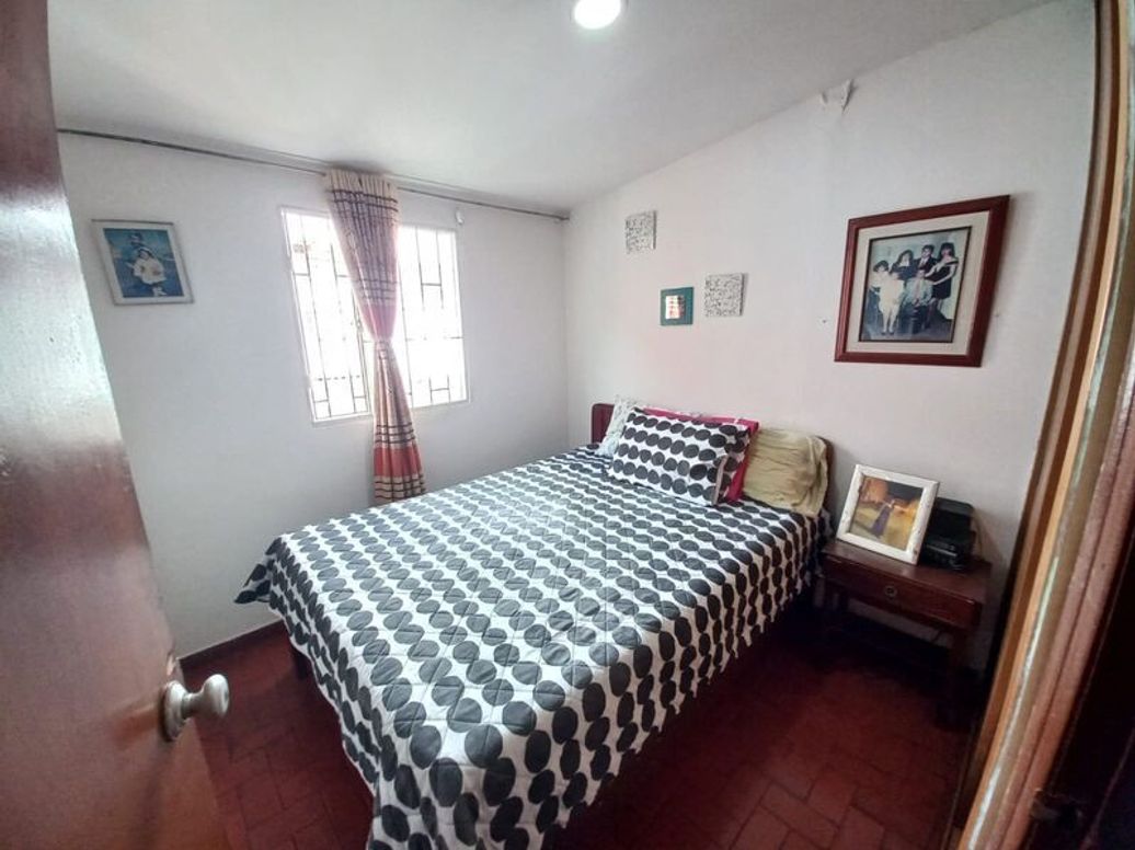 Casa de 5 alcobas en venta en Versalles, Bogotá, 154 m² · foto 18 de 20