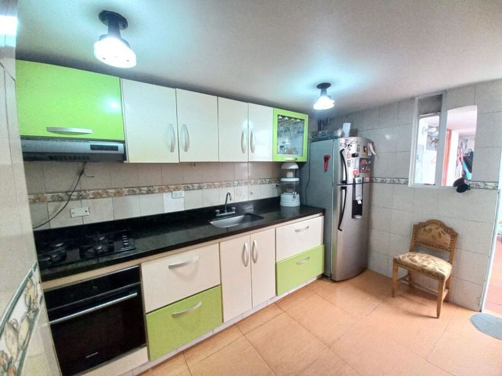 Casa de 5 alcobas en venta en Versalles, Bogotá, 154 m² · foto 8 de 20
