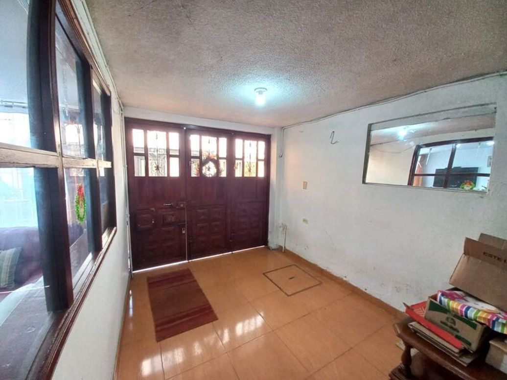 Casa de 5 alcobas en venta en Versalles, Bogotá, 154 m² · foto 4 de 20