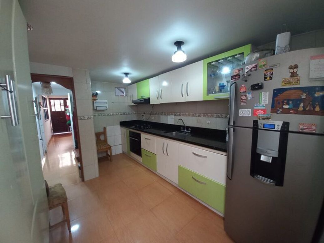 Casa de 5 alcobas en venta en Versalles, Bogotá, 154 m² · foto 9 de 20