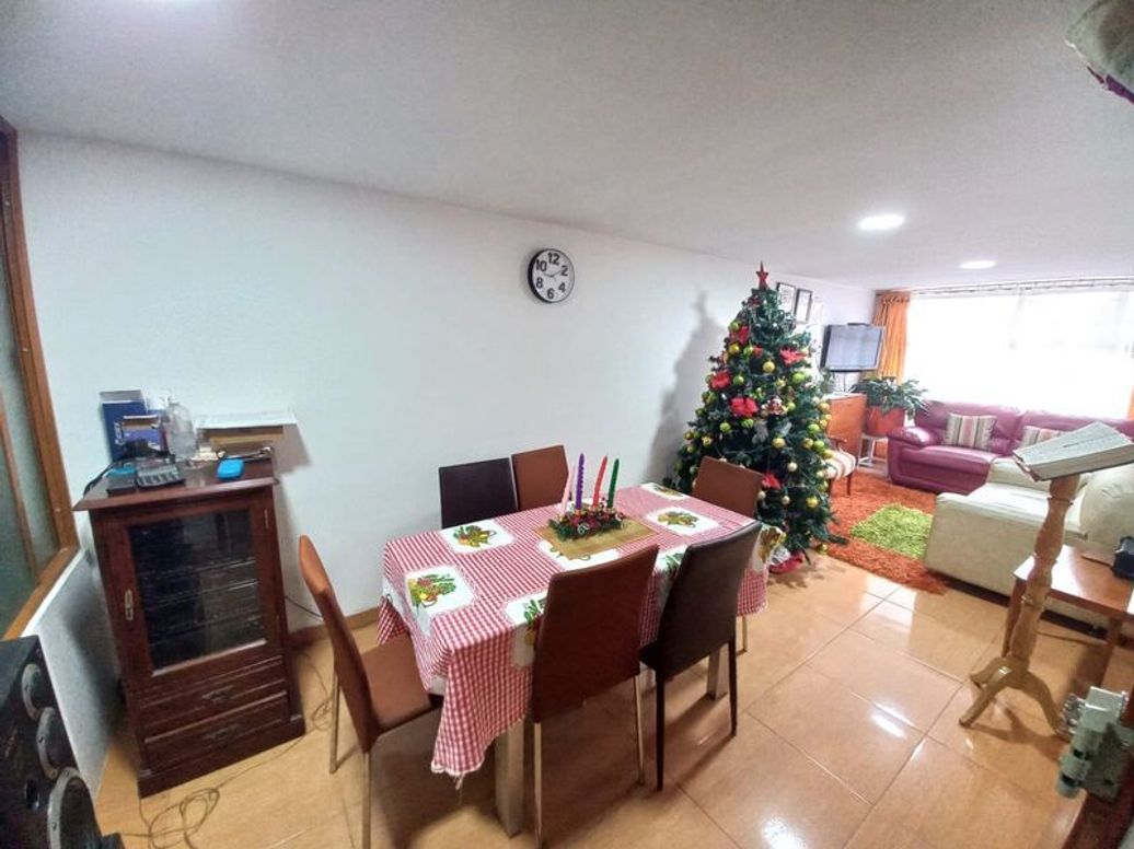 Casa de 5 alcobas en venta en Versalles, Bogotá, 154 m² · foto 5 de 20