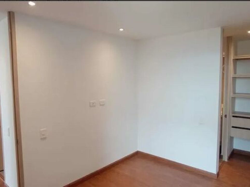 Apartamento de 2 alcobas en venta en A.S.D., Bogotá, 67 m² · foto 11 de 13