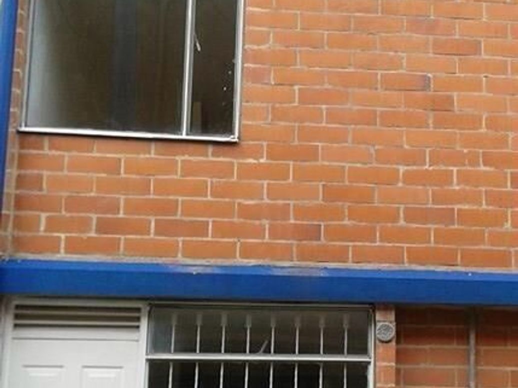 Casa de 2 alcobas en venta en A.S.D., Bogotá, 60 m² · foto 2 de 8