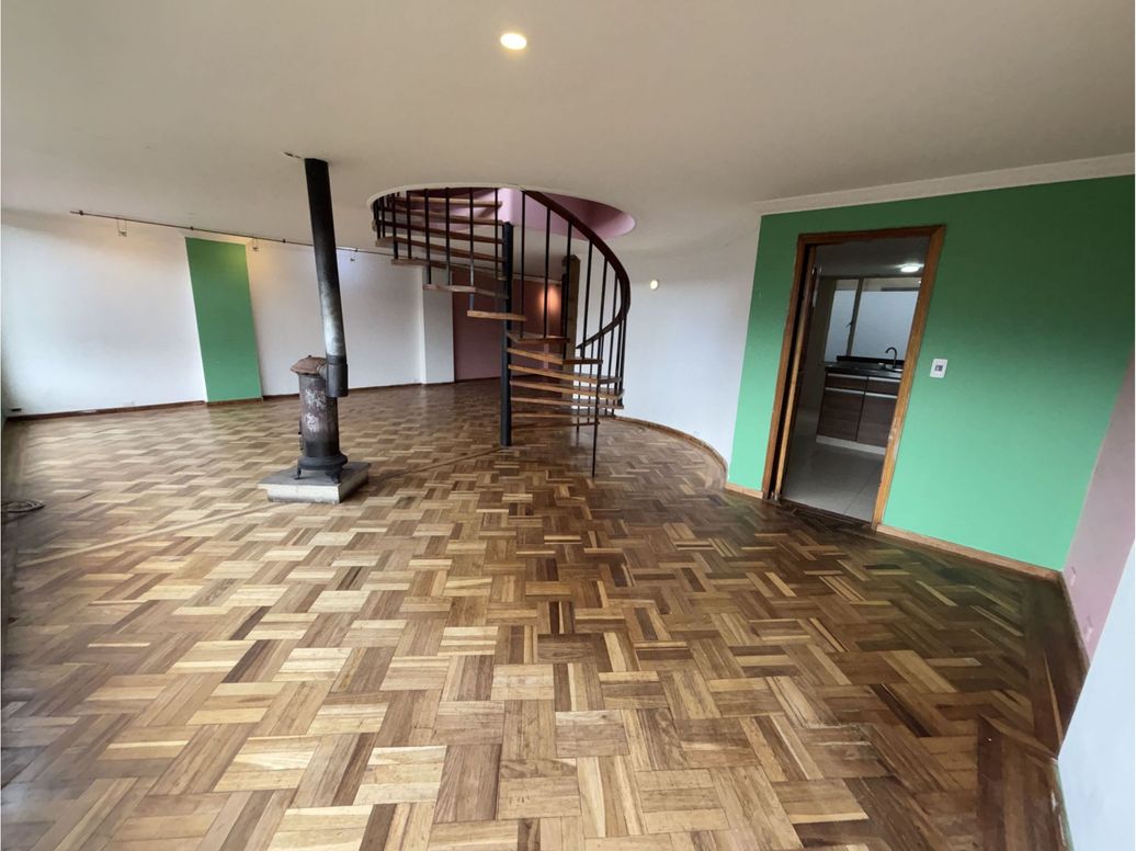 Apartamento de 4 alcobas en venta en Polo Club, Bogotá, 157 m² · foto 4 de 20