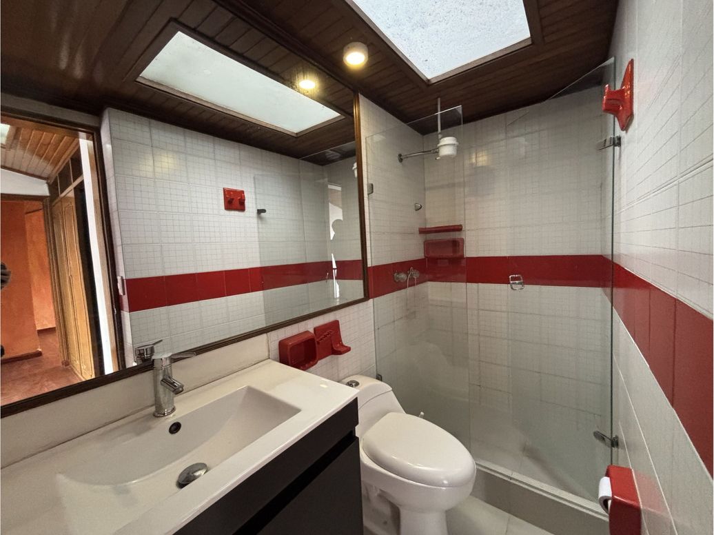 Apartamento de 4 alcobas en venta en Polo Club, Bogotá, 157 m² · foto 19 de 20
