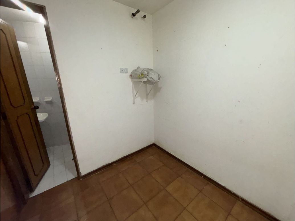 Apartamento de 4 alcobas en venta en Polo Club, Bogotá, 157 m² · foto 7 de 20