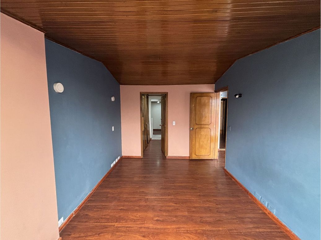Apartamento de 4 alcobas en venta en Polo Club, Bogotá, 157 m² · foto 17 de 20