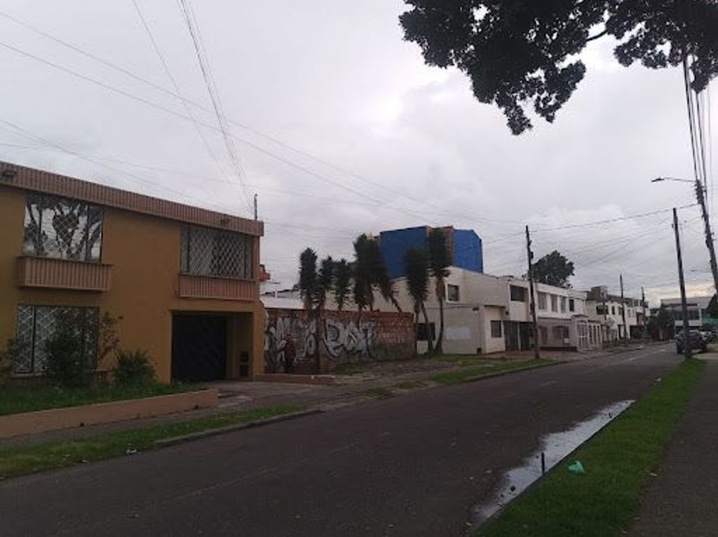 Apartaestudio en venta en Normandía, Bogotá, 54 m² · foto 2 de 20