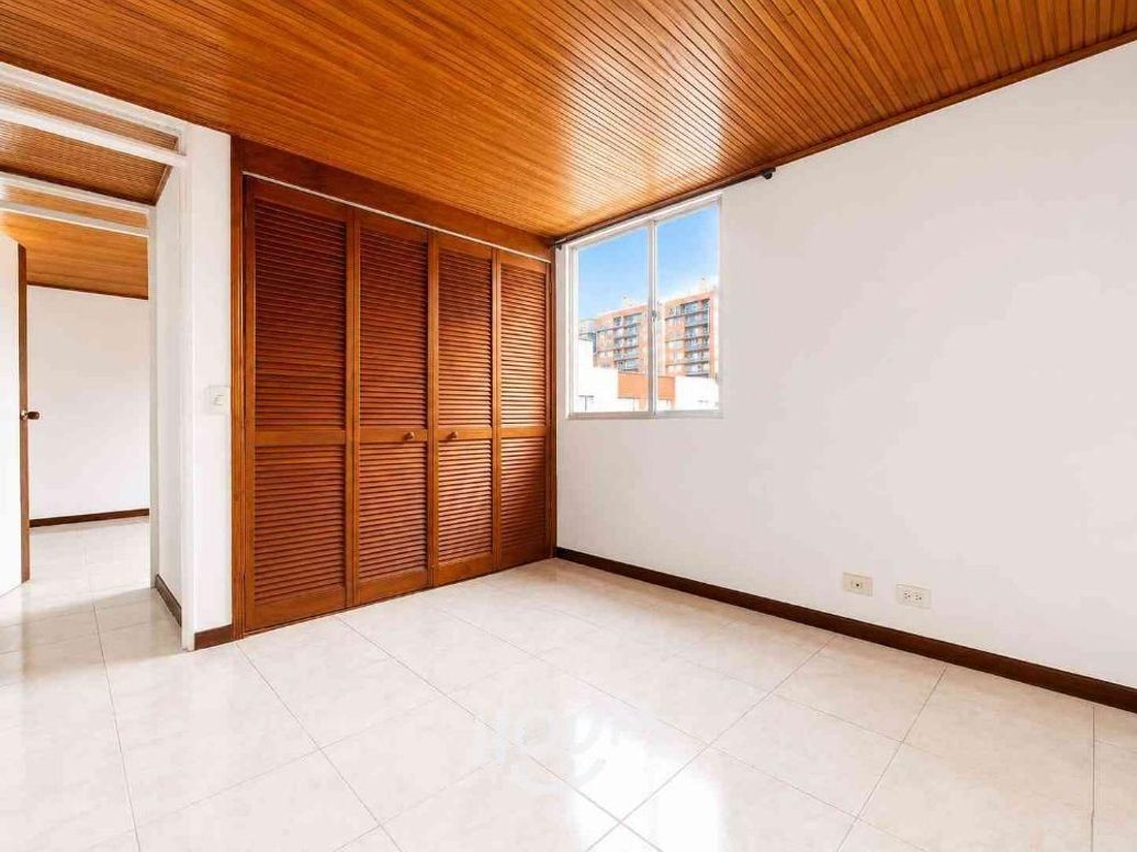 Apartamento de 3 alcobas en venta en La Emilia, Bogotá, 64 m² · foto 4 de 6