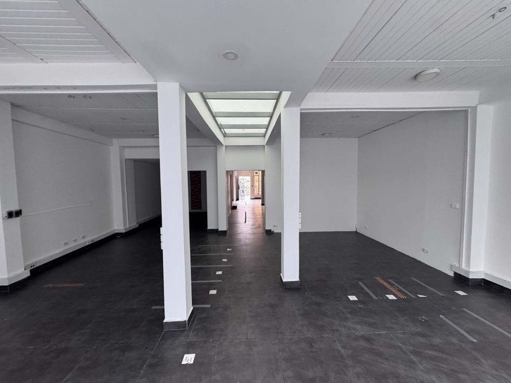 Casa de 5 alcobas en venta en San Felipe, Bogotá, 390 m² · foto 5 de 20