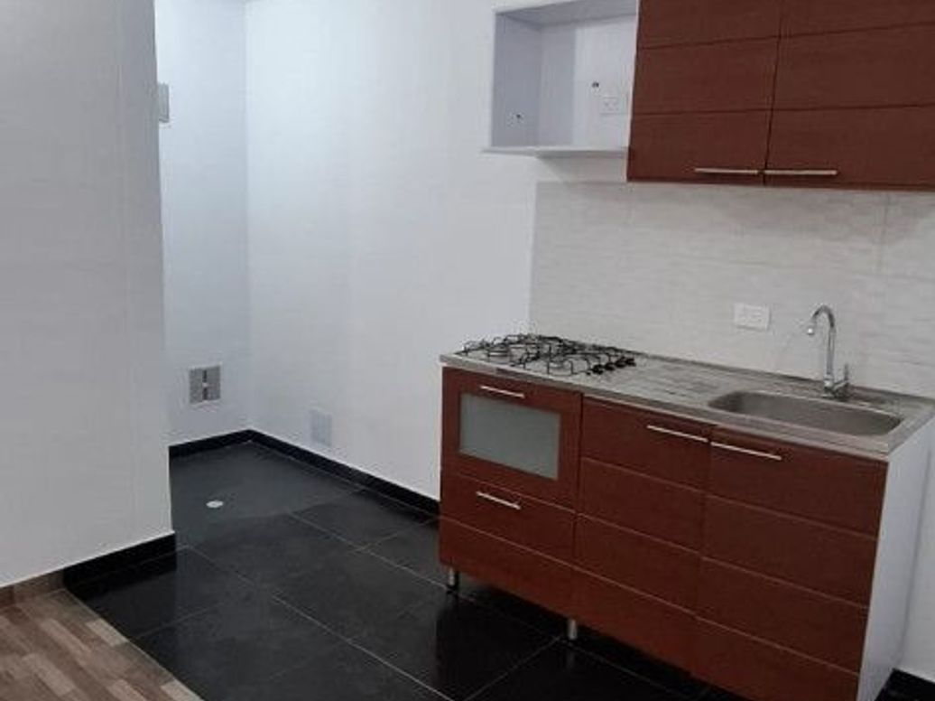 Apartaestudio en venta en Calvo Sur, Bogotá, 29 m² · foto 6 de 15