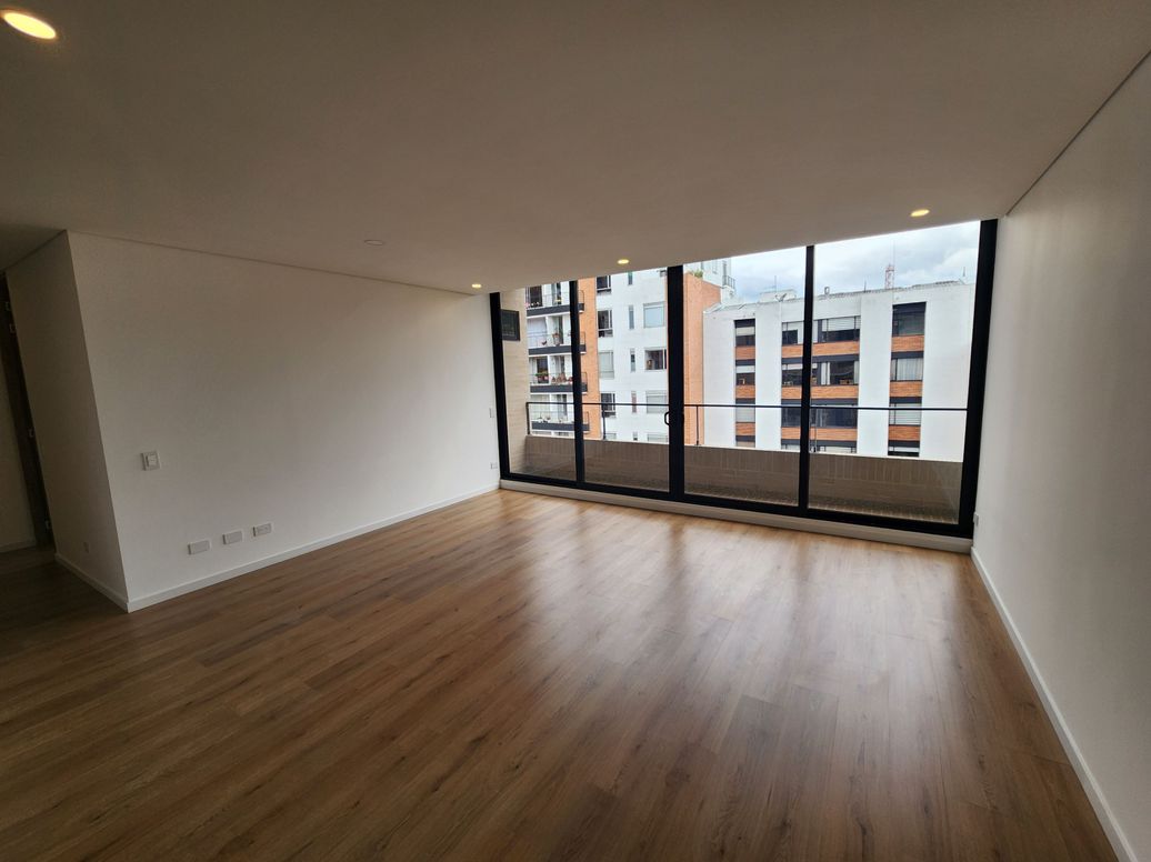 Apartamento de 3 alcobas en arriendo en Los Cedros Oriental, Bogotá, 114 m² · foto 15 de 20