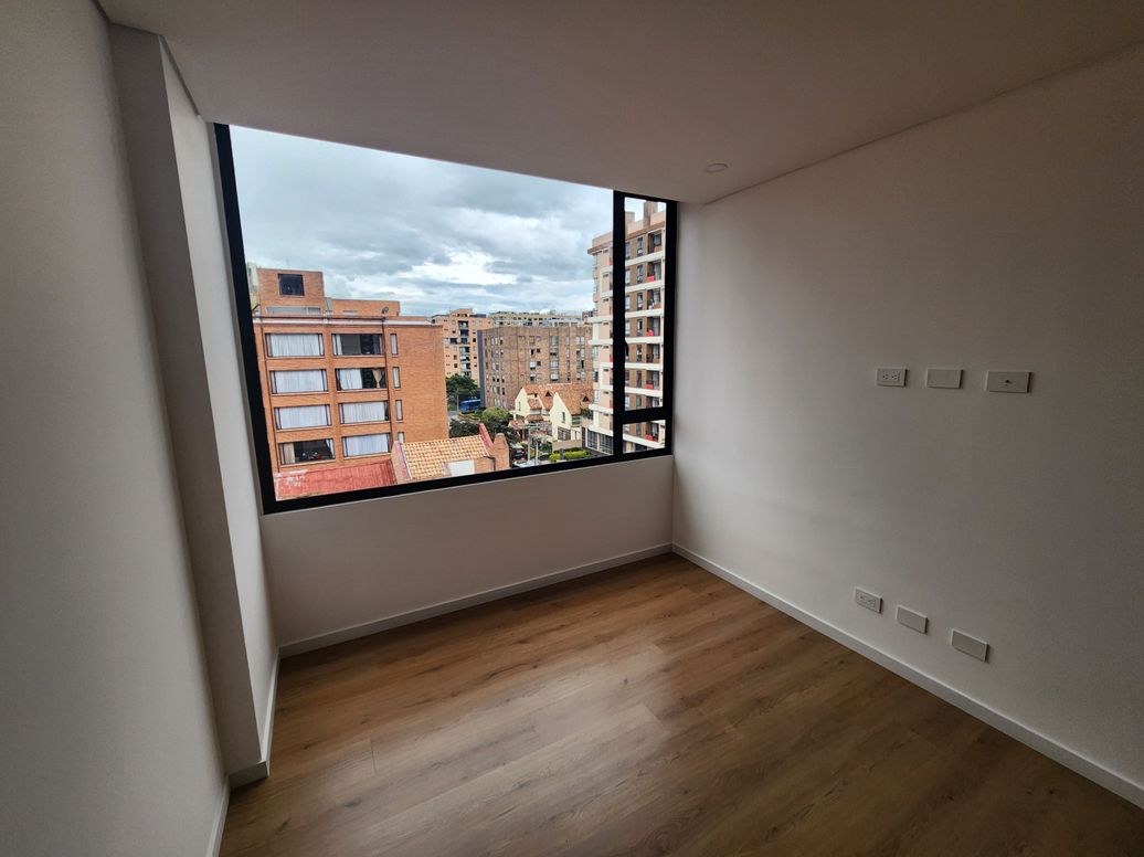 Apartamento de 3 alcobas en arriendo en Los Cedros Oriental, Bogotá, 114 m² · foto 18 de 20