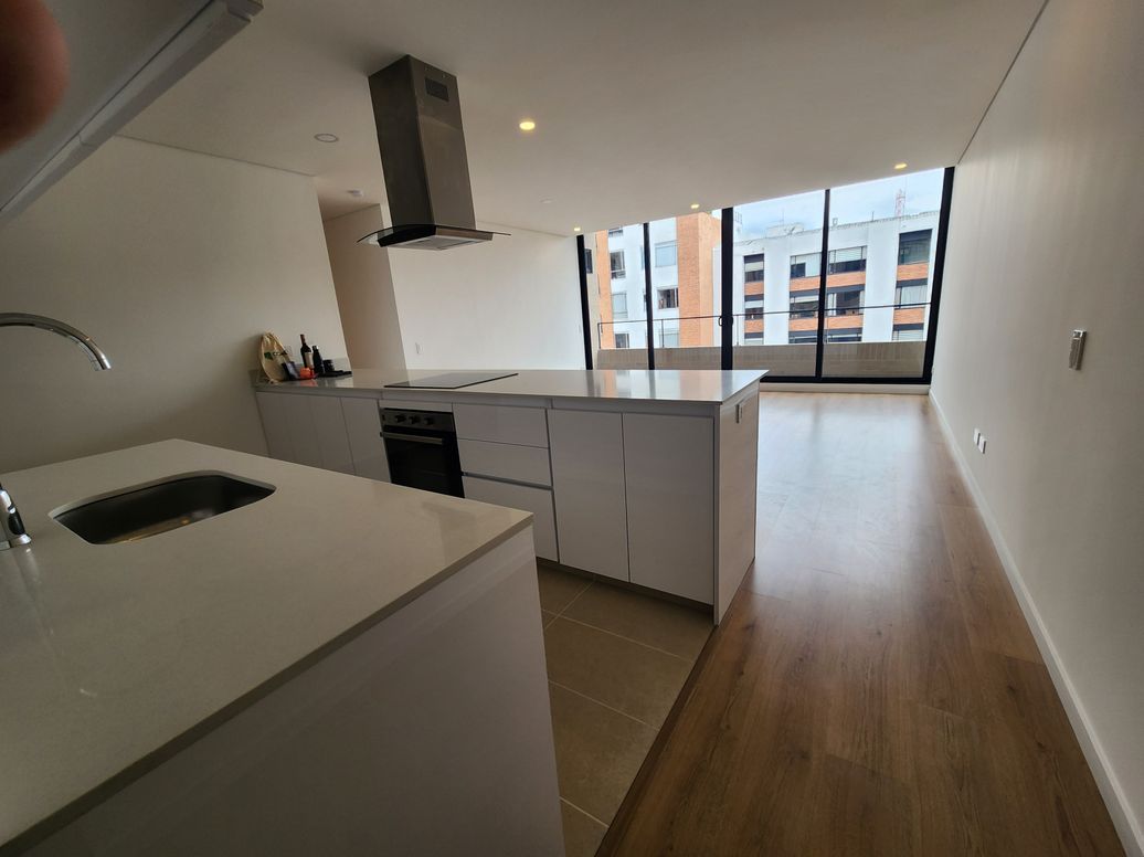 Apartamento de 3 alcobas en arriendo en Los Cedros Oriental, Bogotá, 114 m² · foto 19 de 20