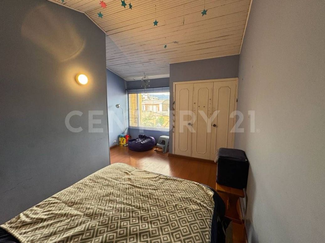 Casa de 5 alcobas en venta en Las Villas, Bogotá, 240 m² · foto 14 de 20