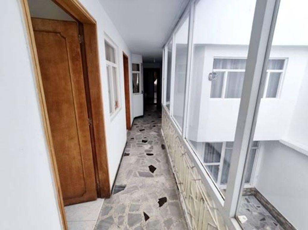 Casa de 7 alcobas en venta en Santa Isabel, Bogotá, 350 m² · foto 14 de 20
