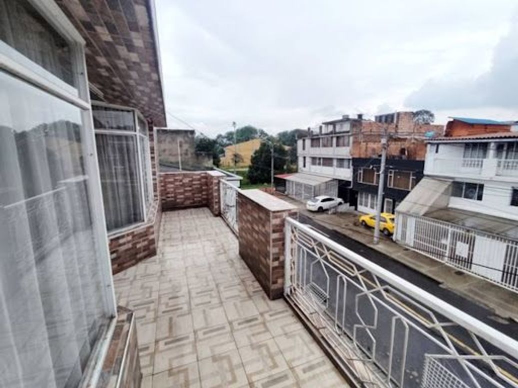 Casa de 7 alcobas en venta en Santa Isabel, Bogotá, 350 m² · foto 20 de 20