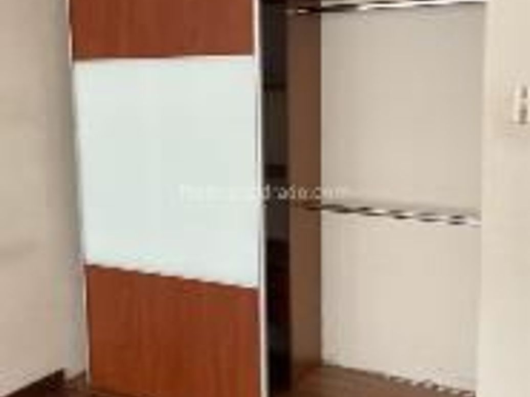 Casa de 5 alcobas en venta en Florida Blanca, Bogotá, 300 m² · foto 4 de 15